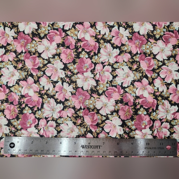 Peter Pan Fabrics Other - 4.5 Yards Vintage Floral Apparel Fabric